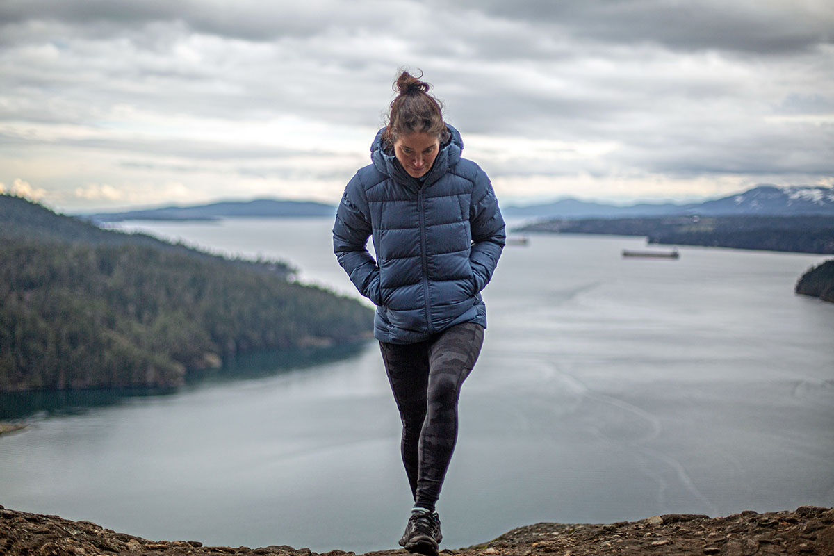 Arc'teryx Thorium Hoody (hiking above lake)