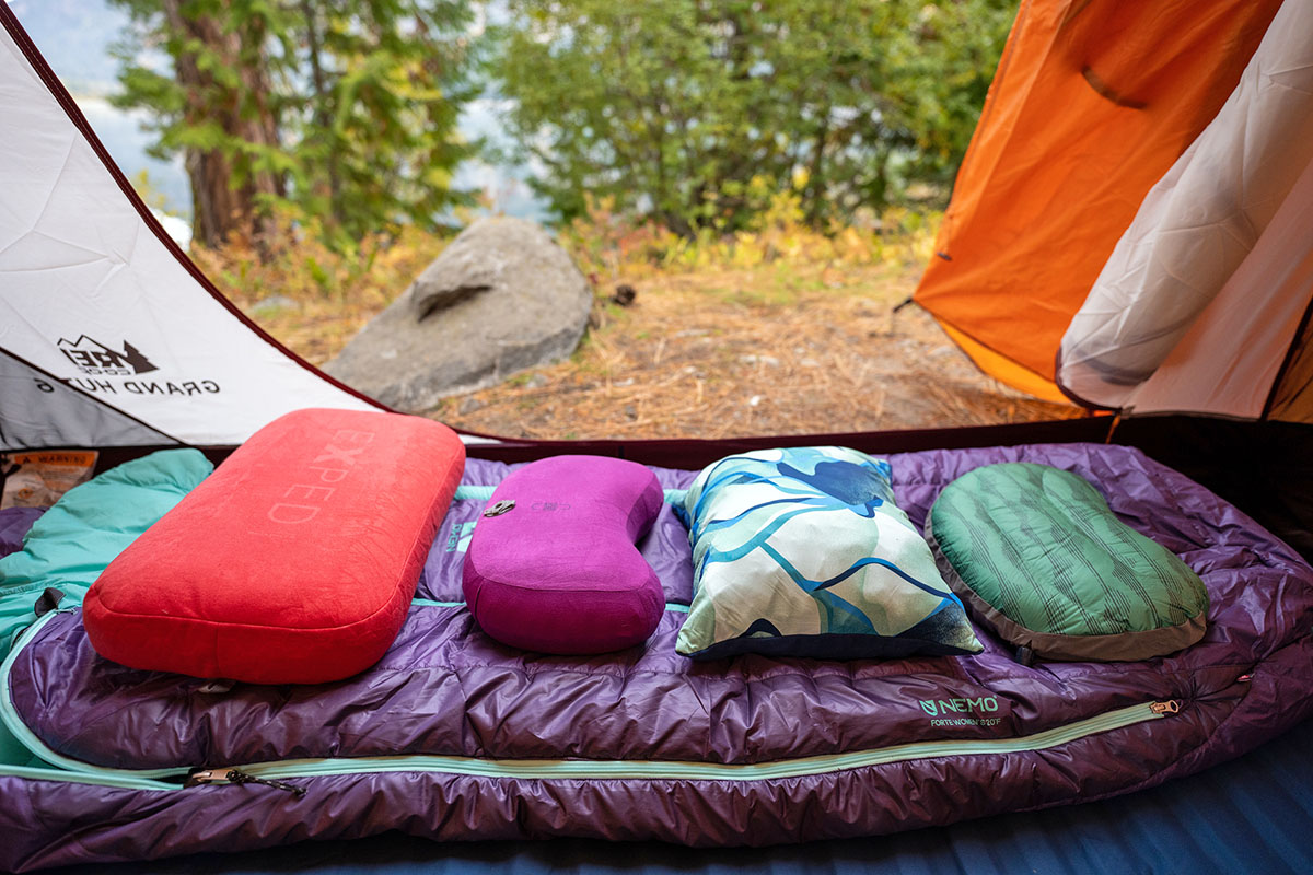 https://www.switchbacktravel.com/sites/default/files/images/articles/Camping%20and%20backpacking%20pillows%20%28lined%20up%20on%20sleeping%20bag%29.jpg