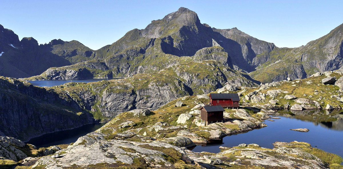 Hiking the Lofoten Islands - 10 Great Lofoten Hikes | Switchback Travel