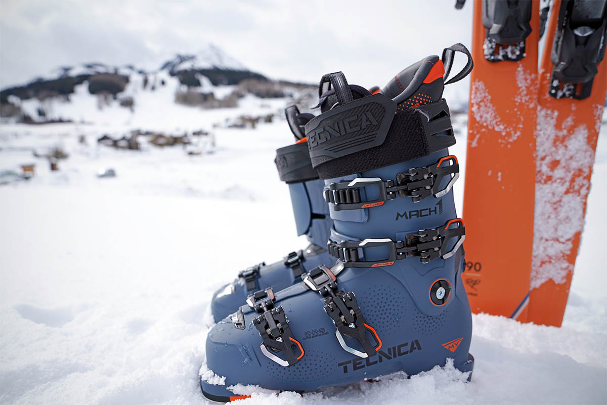 most comfortable ski boots for wide feet