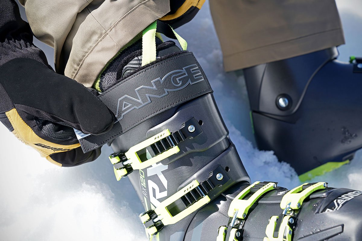 Best Ski Boots for Beginners of 2017-2018 | Switchback Travel